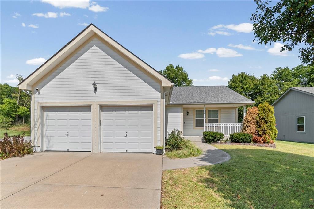 Listing Photo MLS #HMS2641824