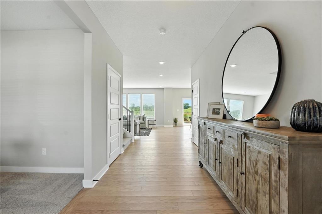 Listing Photo MLS #HMS2641832