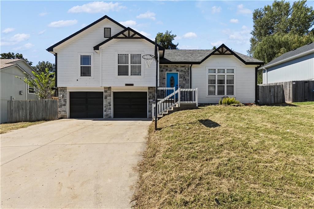 Listing Photo MLS #HMS2641957