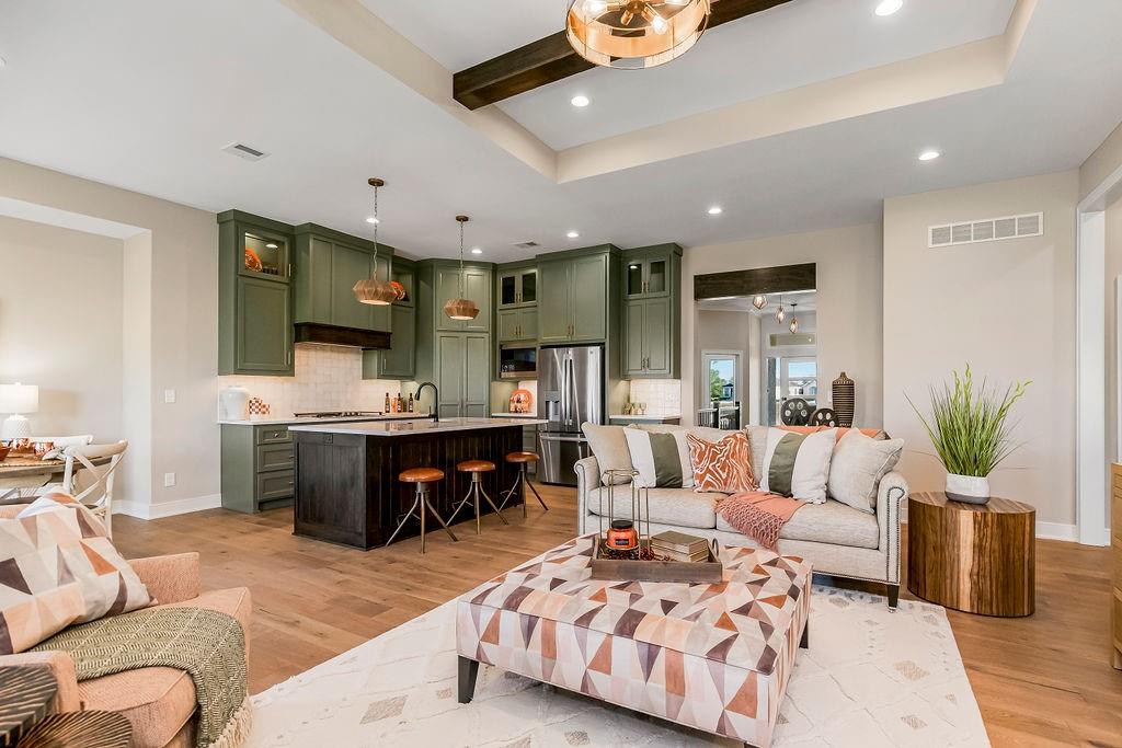 Listing Photo MLS #HMS2642023