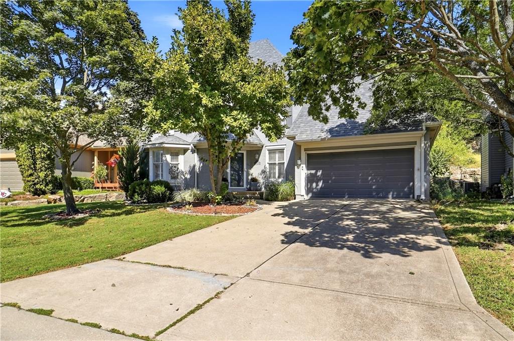 Listing Photo MLS #HMS2642043