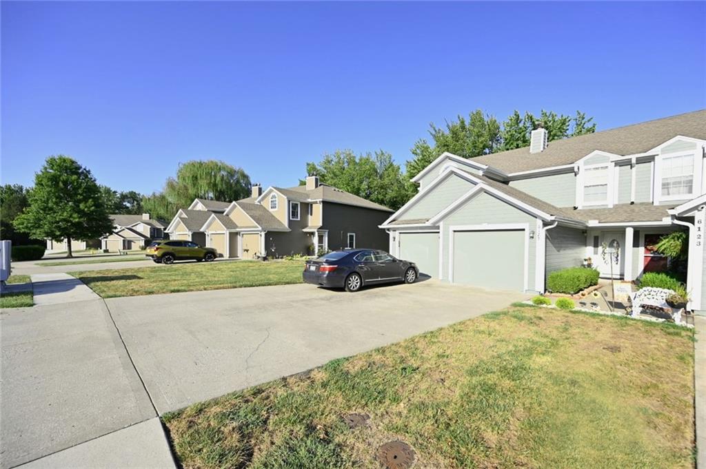 Listing Photo MLS #HMS2642099