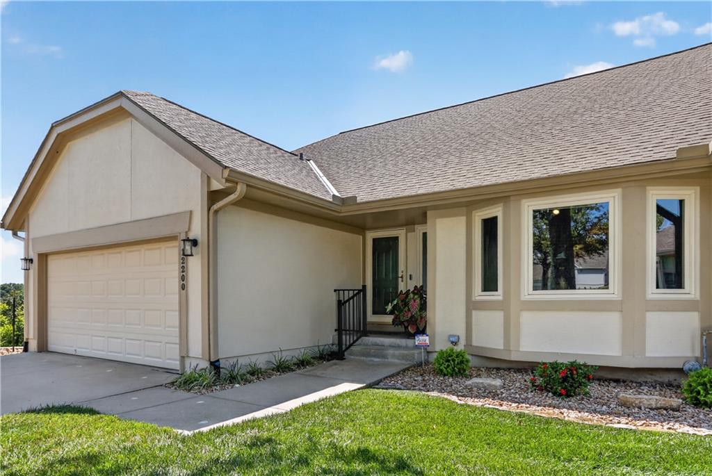 Listing Photo MLS #HMS2642101