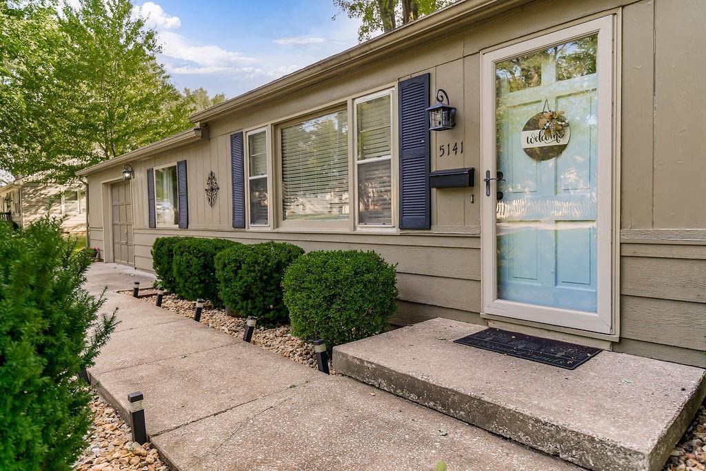 Listing Photo MLS #HMS2642112
