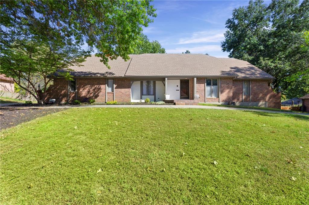 Listing Photo MLS #HMS2642131
