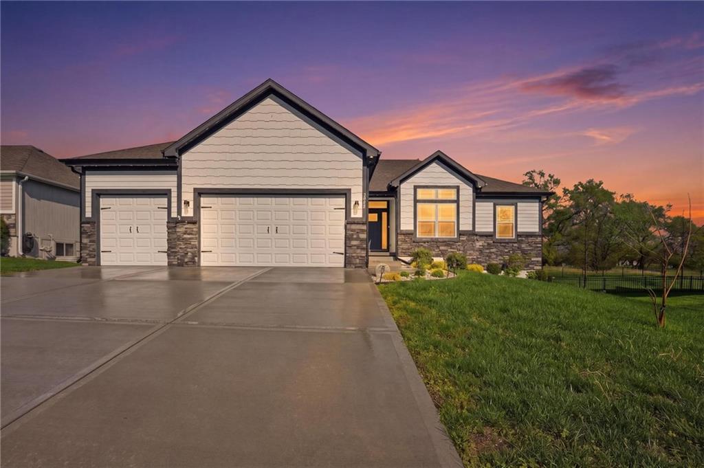 Listing Photo MLS #HMS2642245