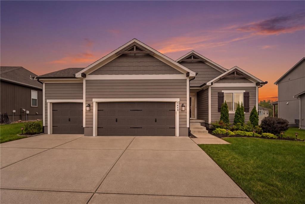 Listing Photo MLS #HMS2642383
