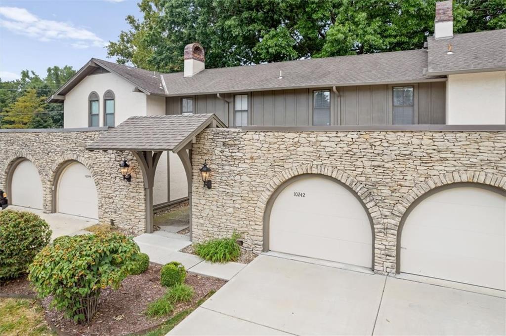 Listing Photo MLS #HMS2642474