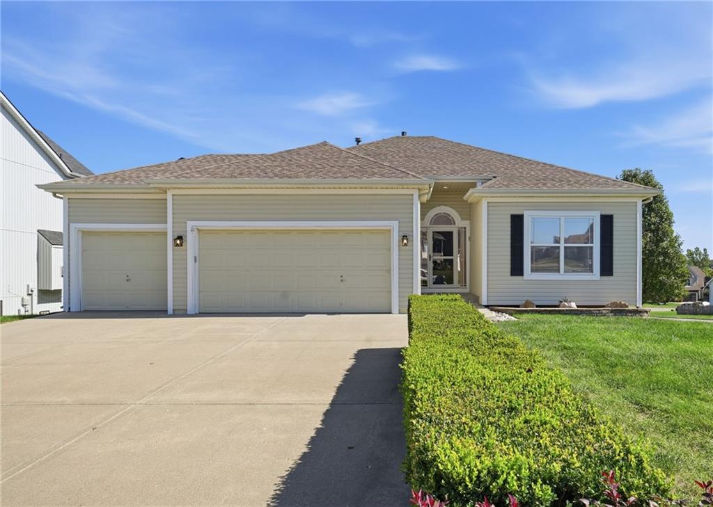 Listing Photo MLS #HMS2642489