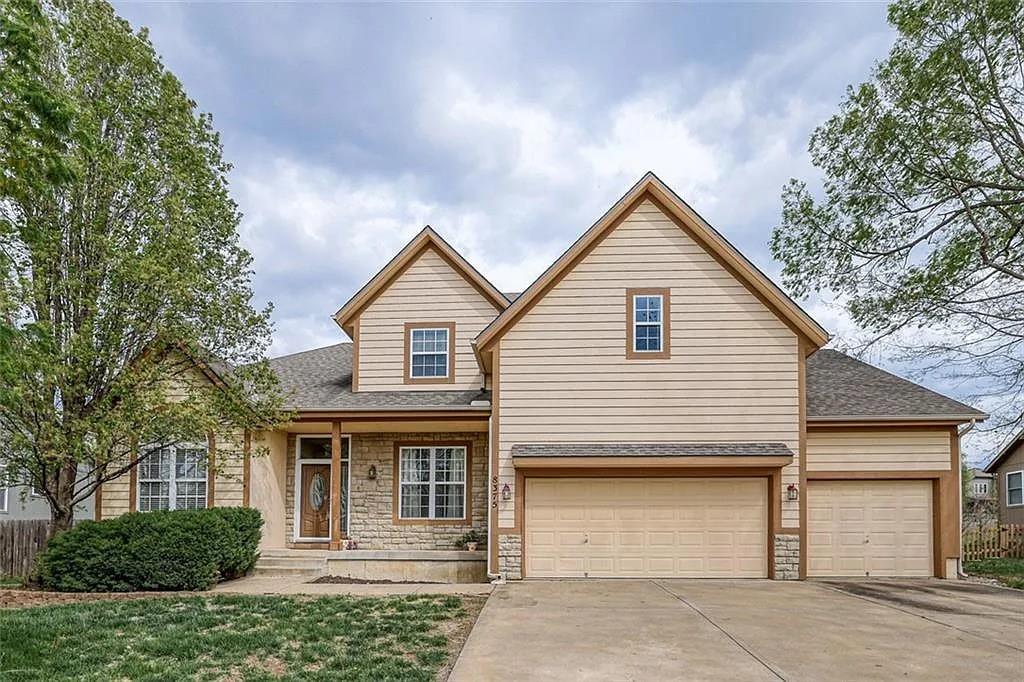Listing Photo MLS #HMS2642503
