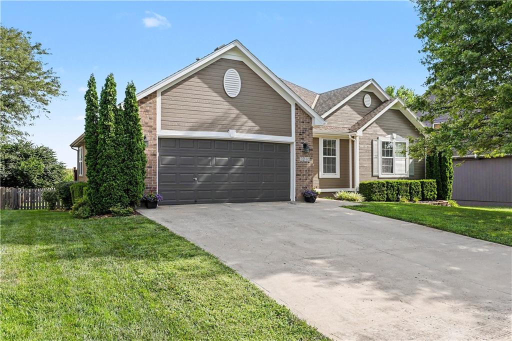 Listing Photo MLS #HMS2642508