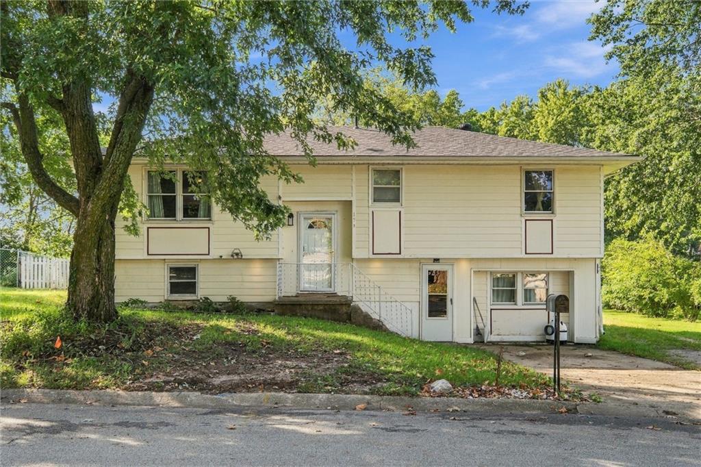 Listing Photo MLS #HMS2642693