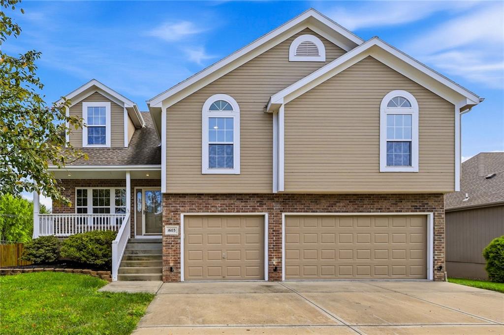 Listing Photo MLS #HMS2642715