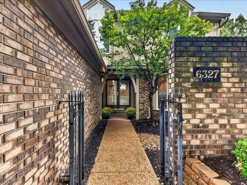 Listing Photo MLS #HMS2642771
