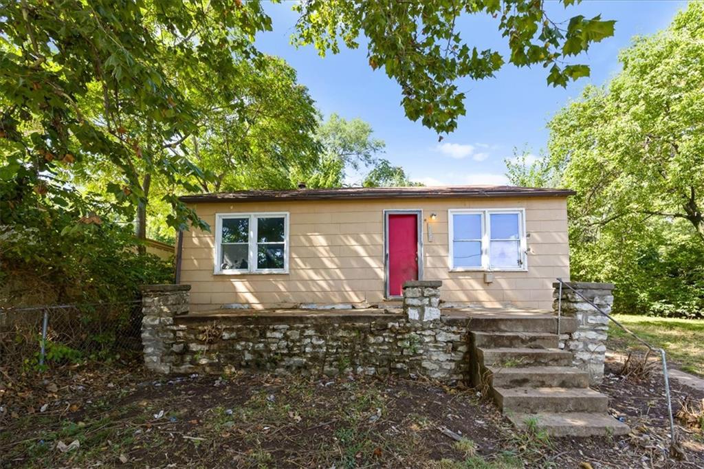 Listing Photo MLS #HMS2642790