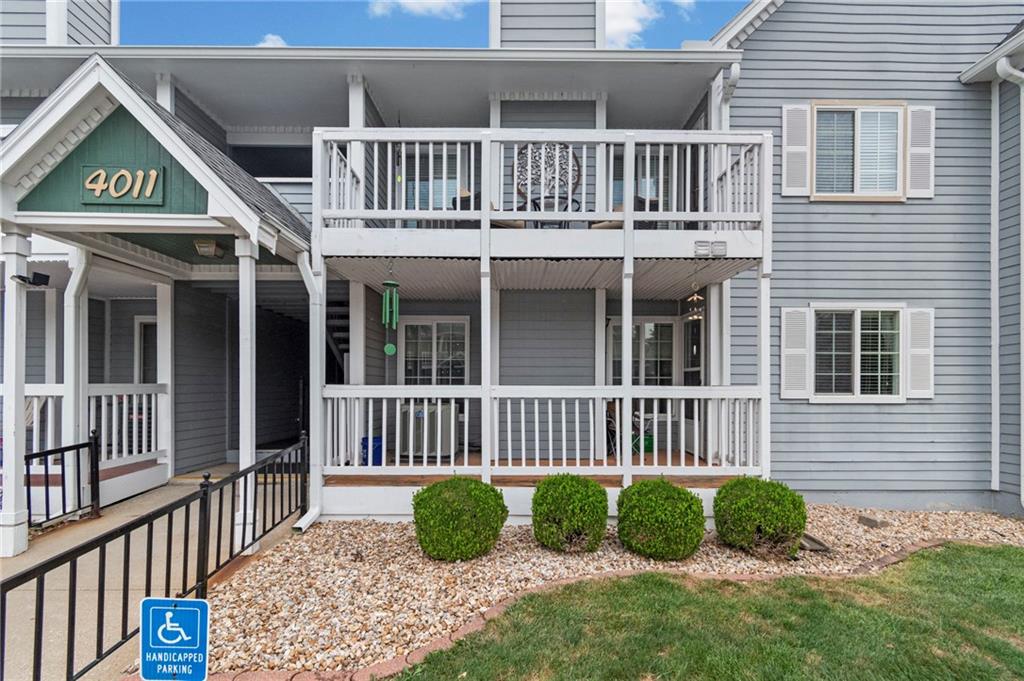Listing Photo MLS #HMS2642943