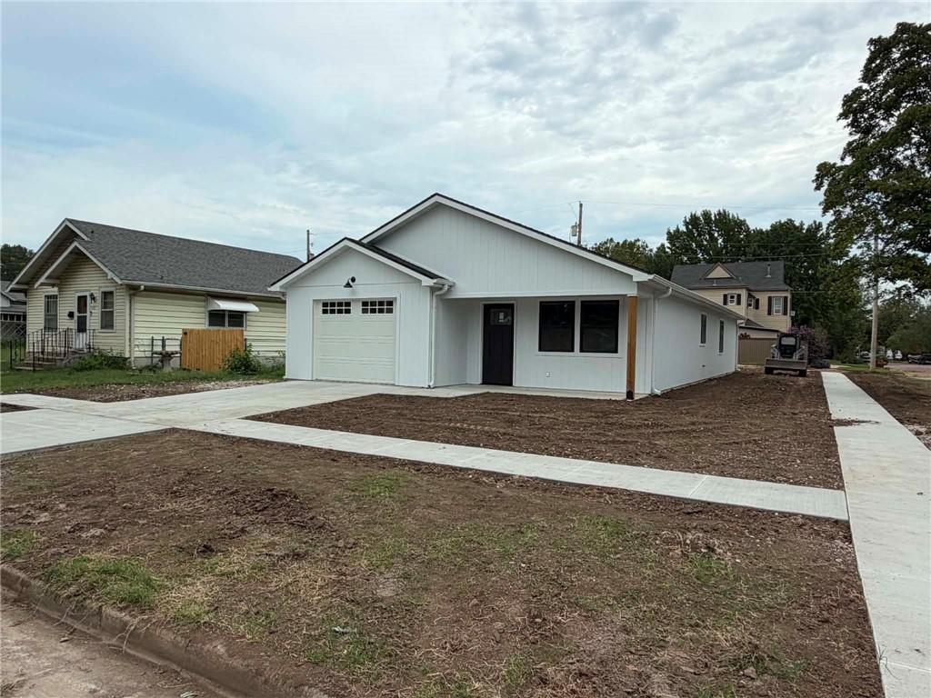 Listing Photo MLS #HMS2642966
