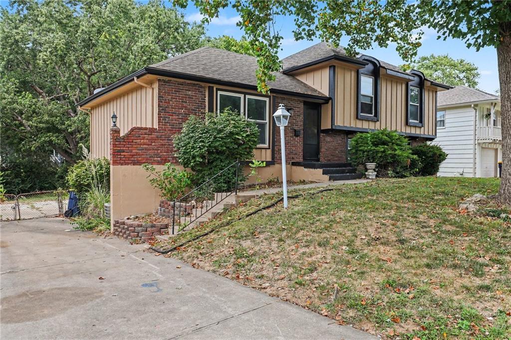 Listing Photo MLS #HMS2642969