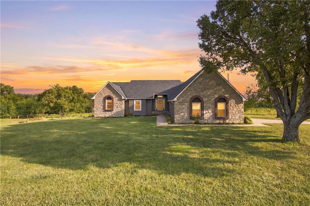 Listing Photo MLS #HMS2643101