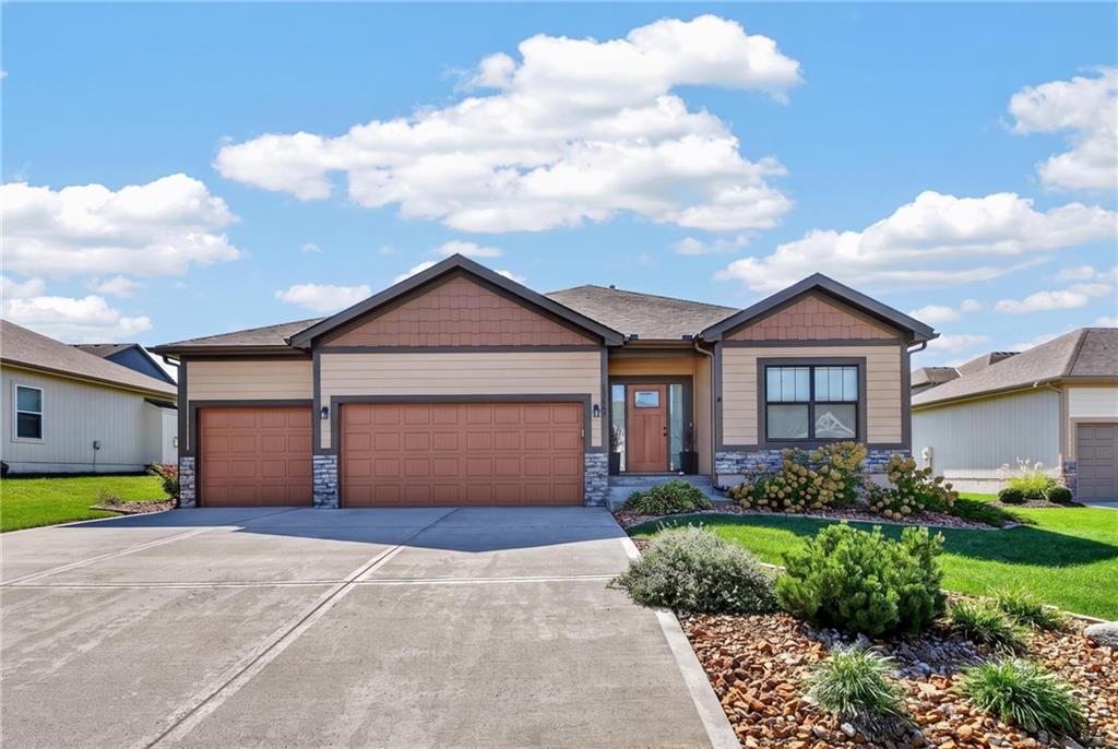 Listing Photo MLS #HMS2643138