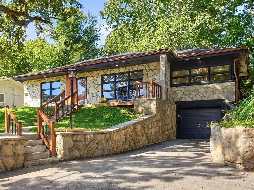 Listing Photo MLS #HMS2643365
