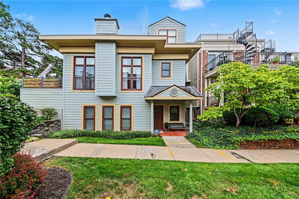 Listing Photo MLS #HMS2643404