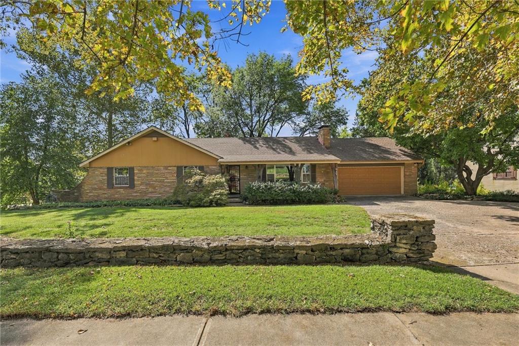 Listing Photo MLS #HMS2643510