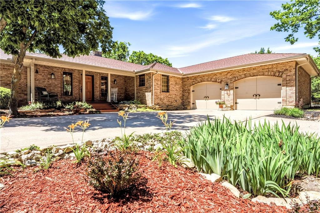 Listing Photo MLS #HMS2643623