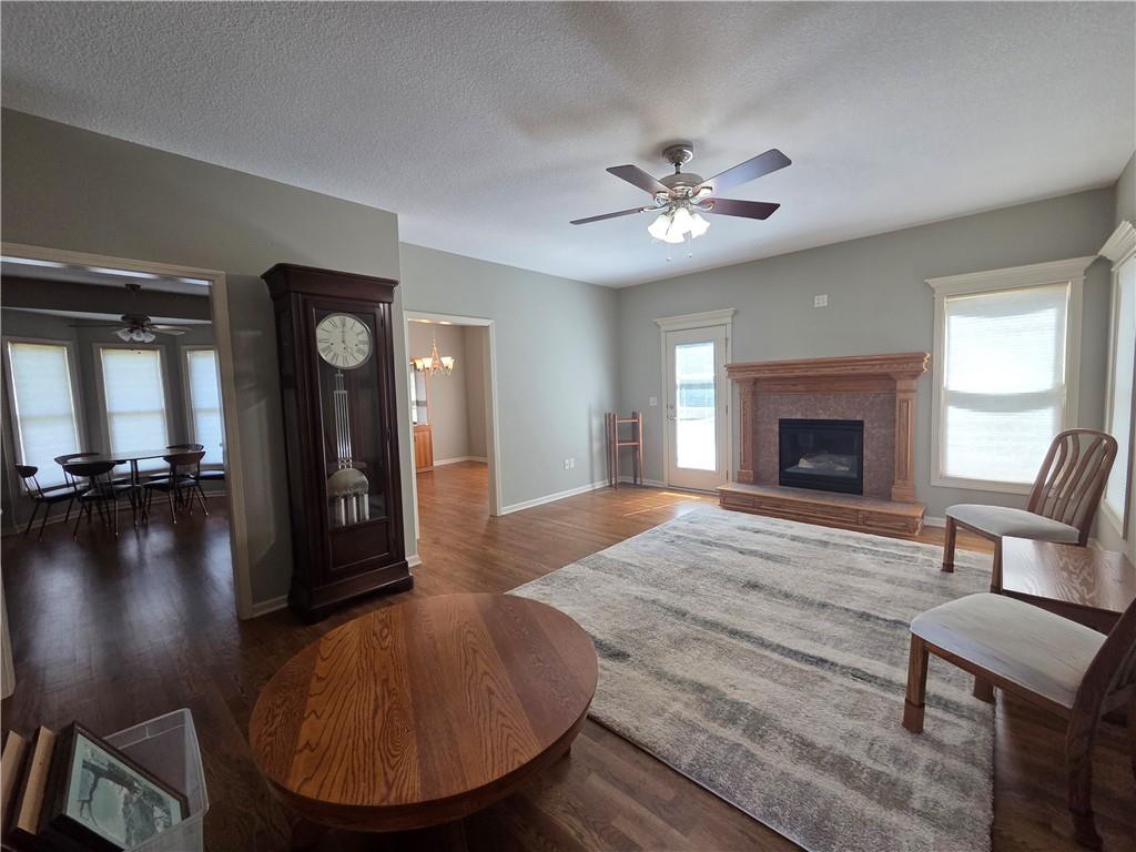 Listing Photo MLS #HMS2643710