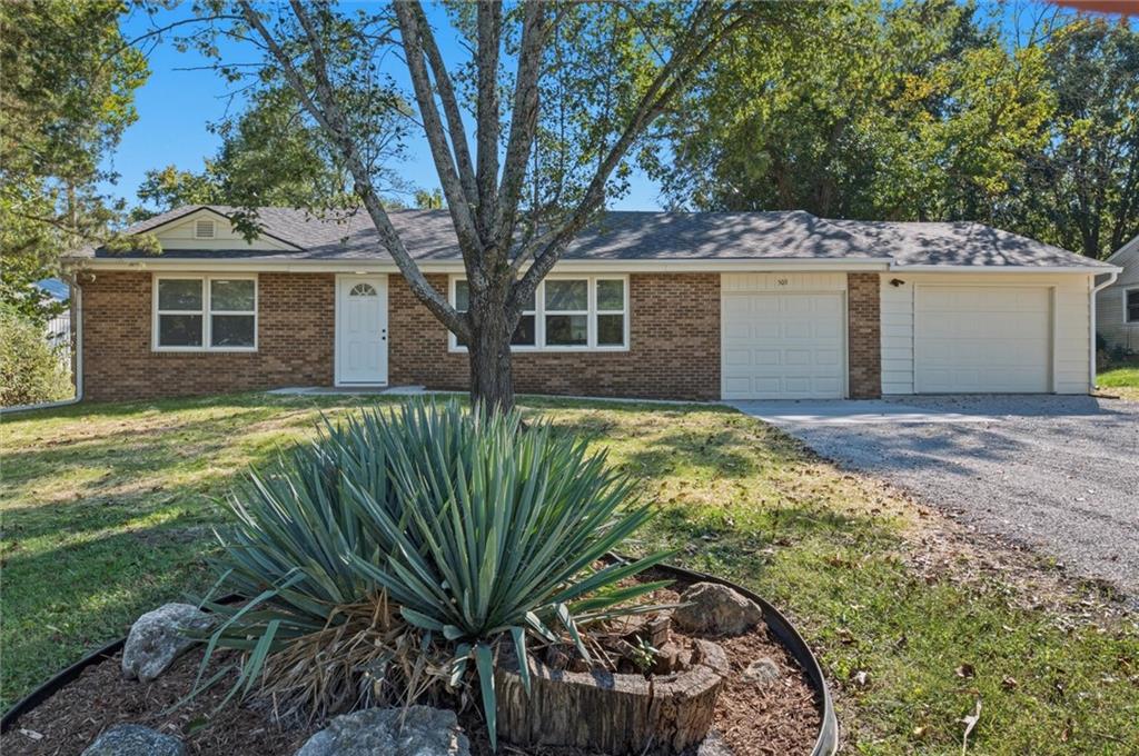 Listing Photo MLS #HMS2643791