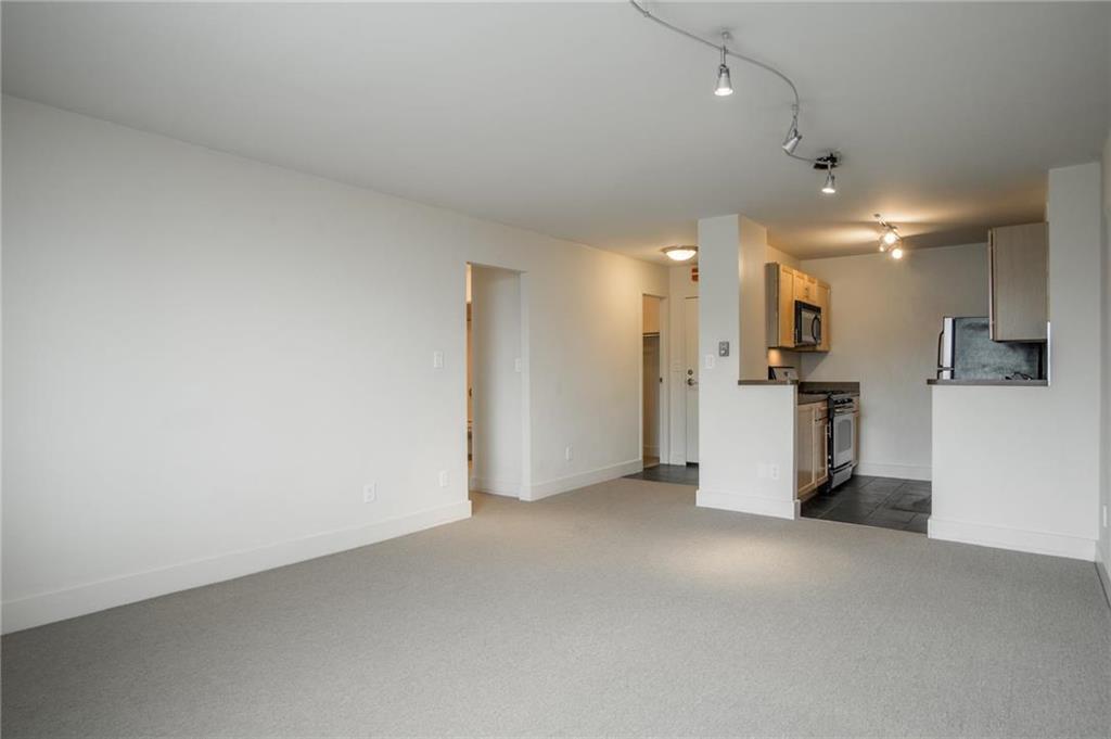 Listing Photo MLS #HMS2643800