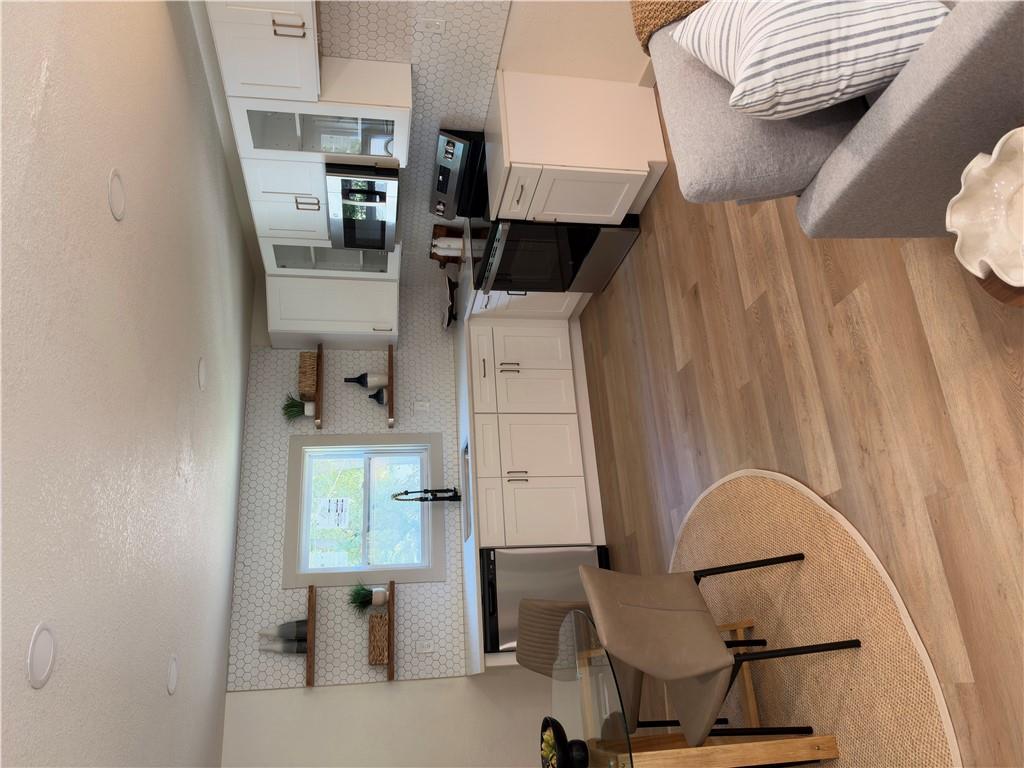 Listing Photo MLS #HMS2643977