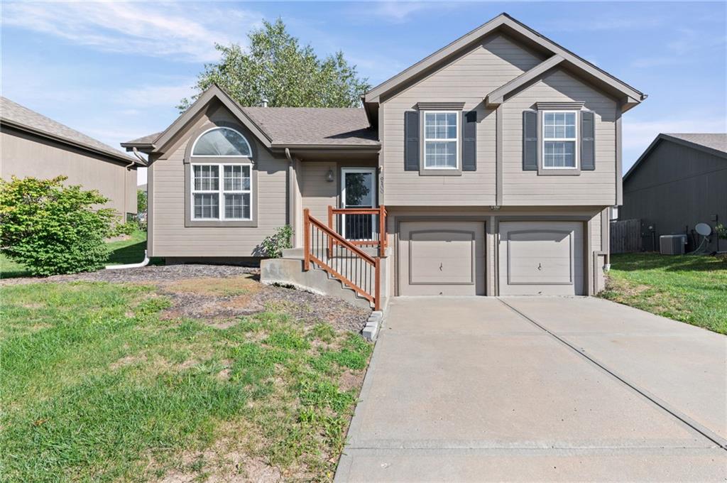Listing Photo MLS #HMS2644132