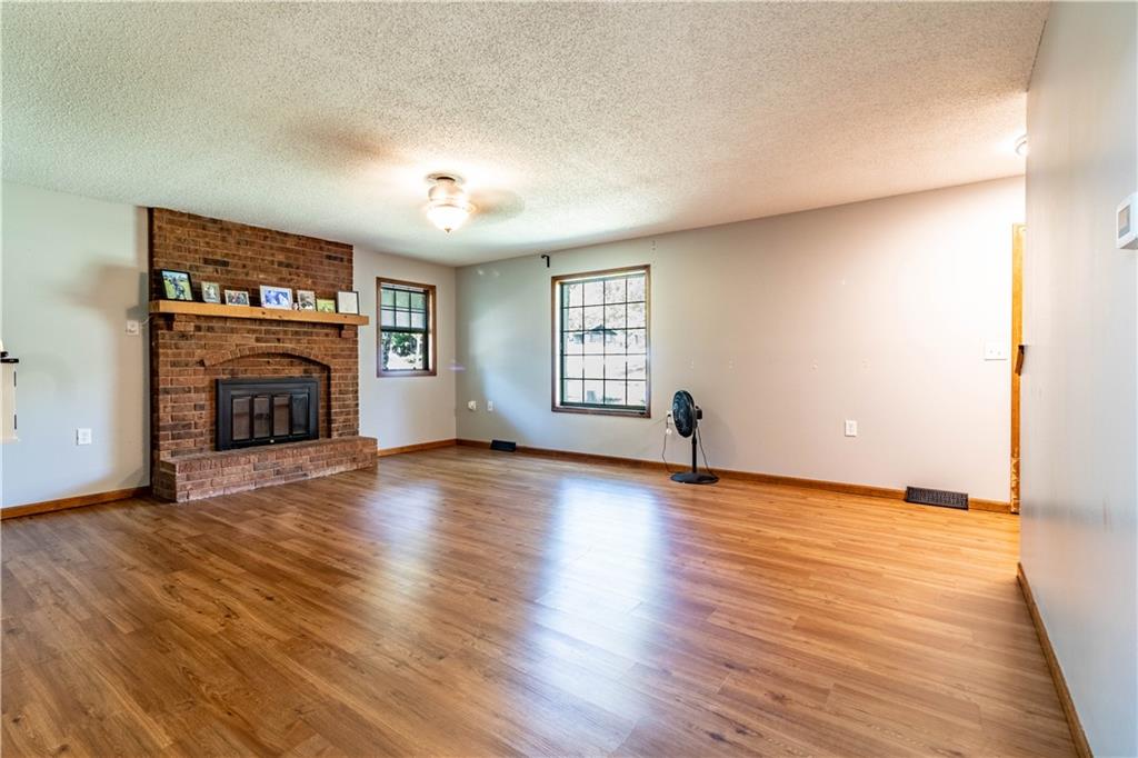 Listing Photo MLS #HMS2644168