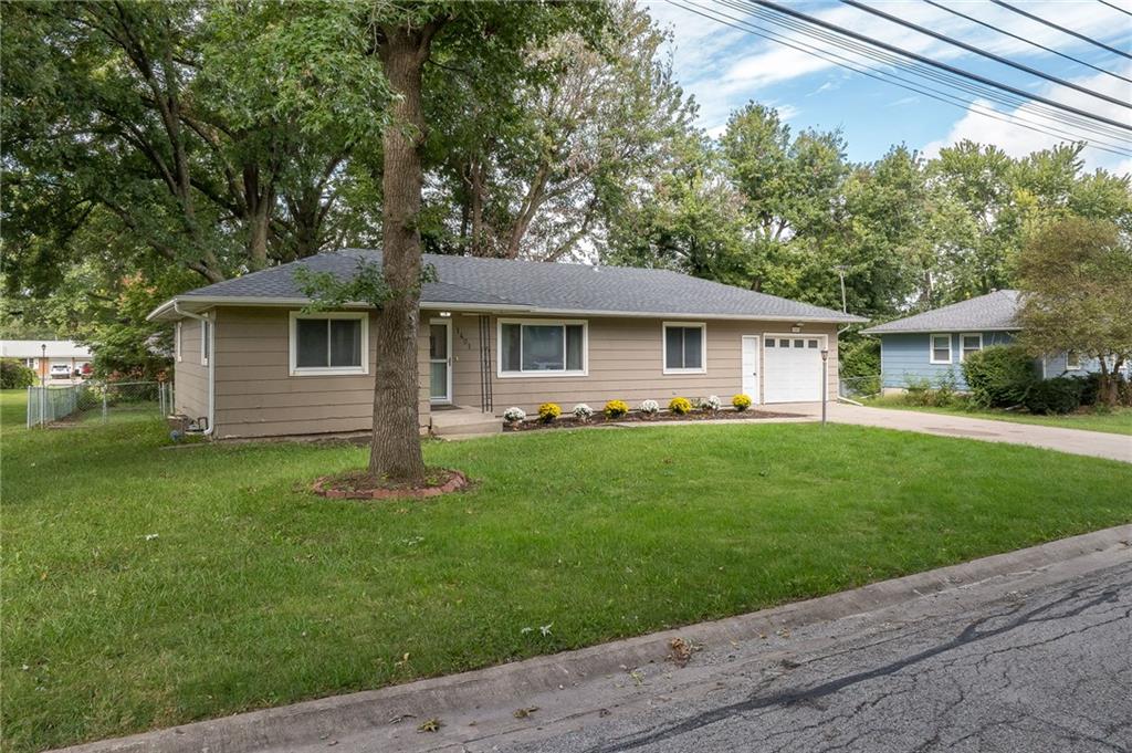 Listing Photo MLS #HMS2644176