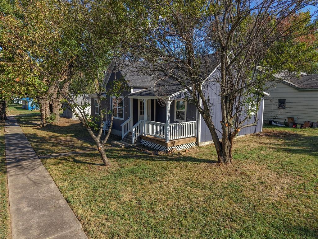 Listing Photo MLS #HMS2644179