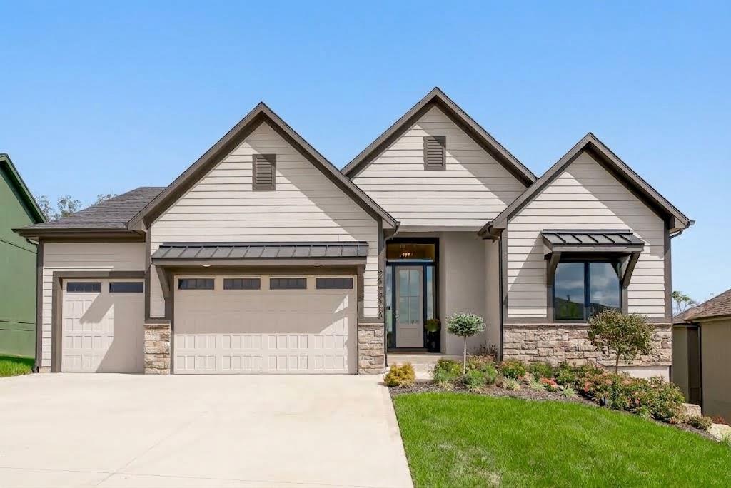 Listing Photo MLS #HMS2644256