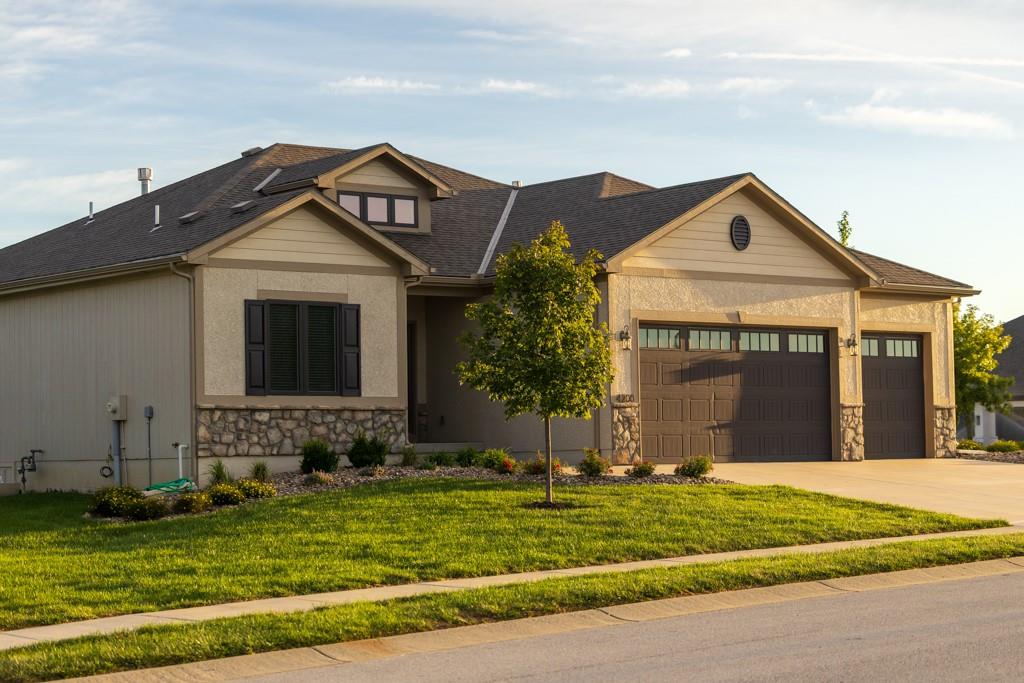 Listing Photo MLS #HMS2644269