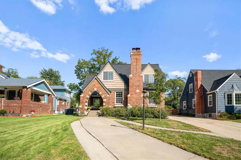 Listing Photo MLS #HMS2644380
