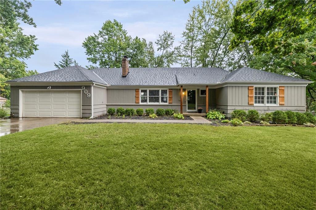 Listing Photo MLS #HMS2644386