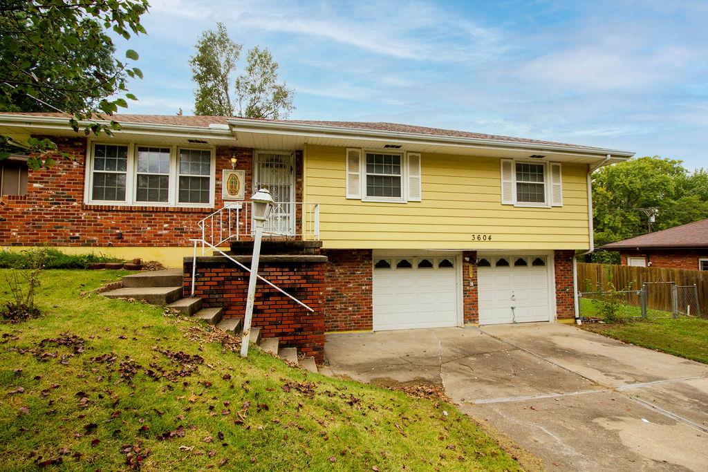 Listing Photo MLS #HMS2644431
