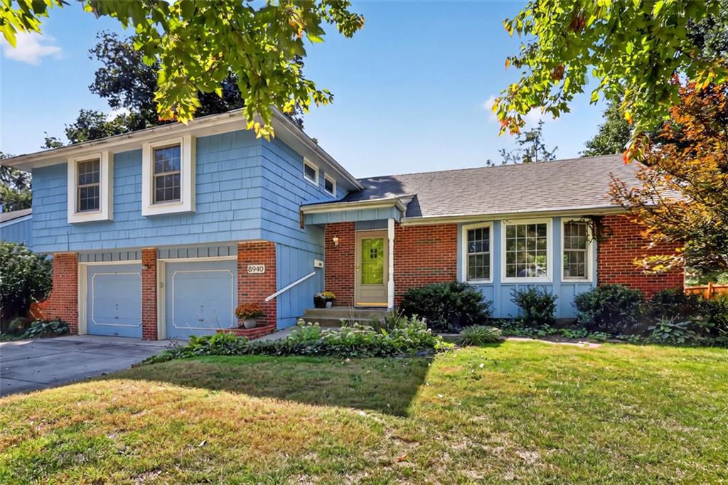 Listing Photo MLS #HMS2644453
