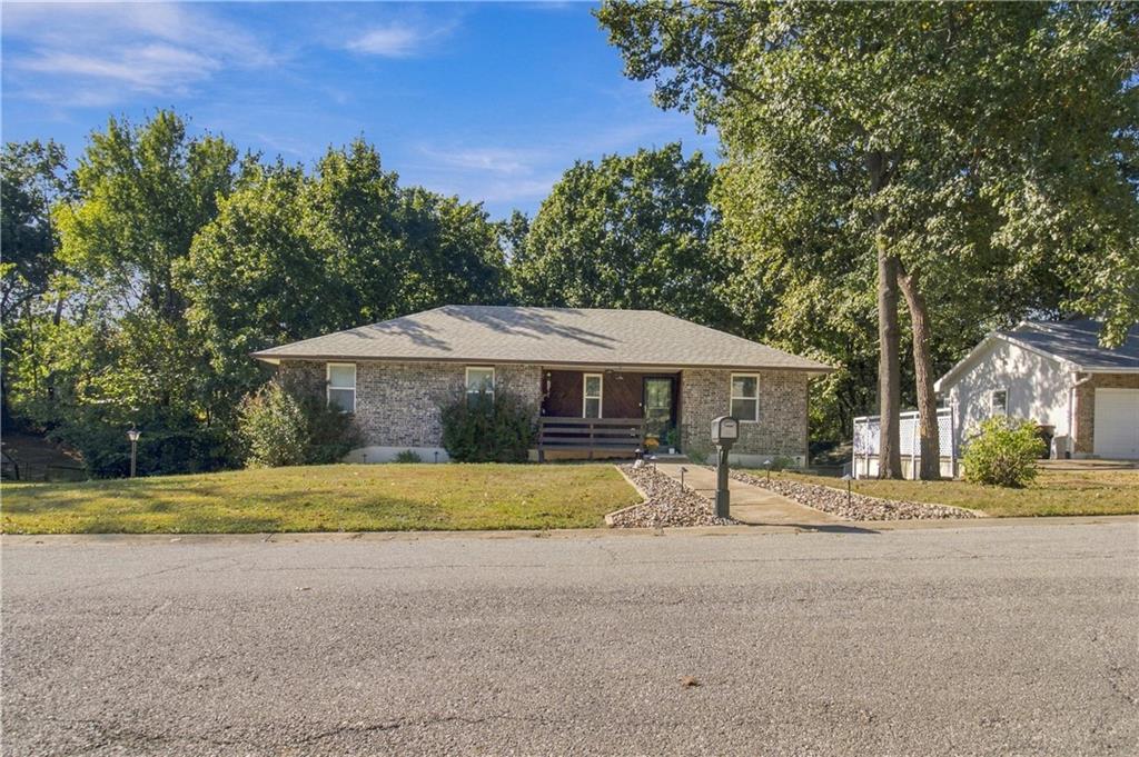 Listing Photo MLS #HMS2644455