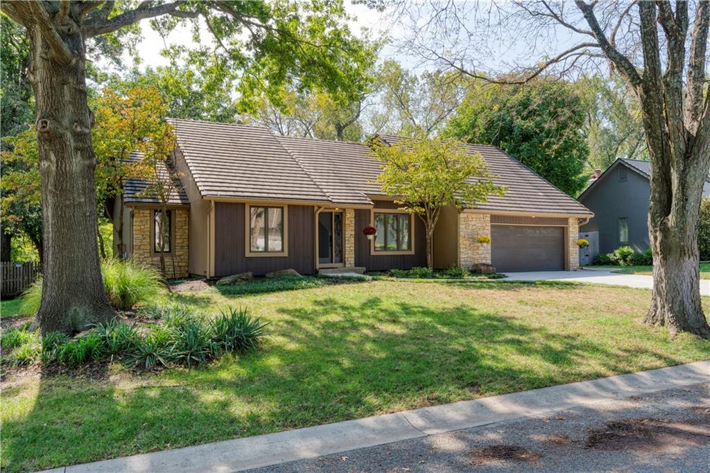 Listing Photo MLS #HMS2644539