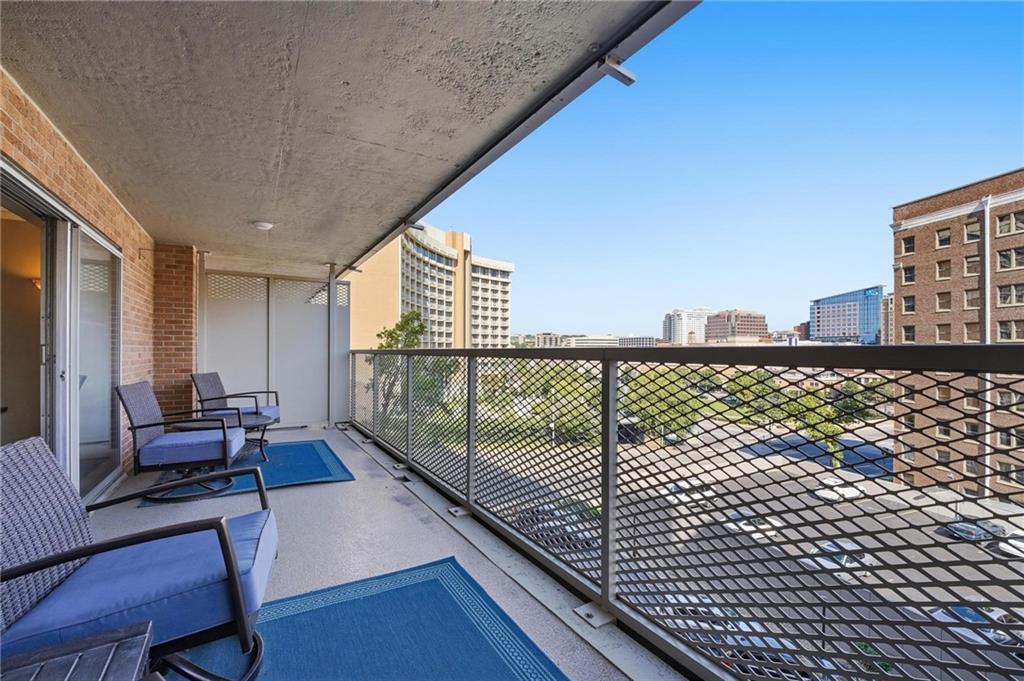 Listing Photo MLS #HMS2644637
