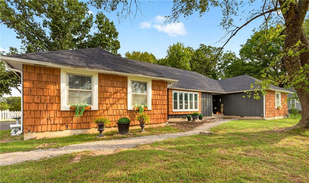 Listing Photo MLS #HMS2644694