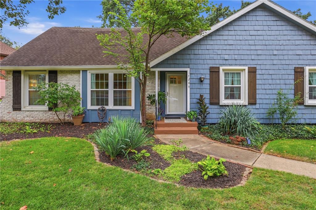 Listing Photo MLS #HMS2644744