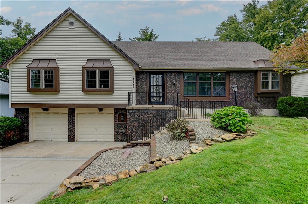 Listing Photo MLS #HMS2644839