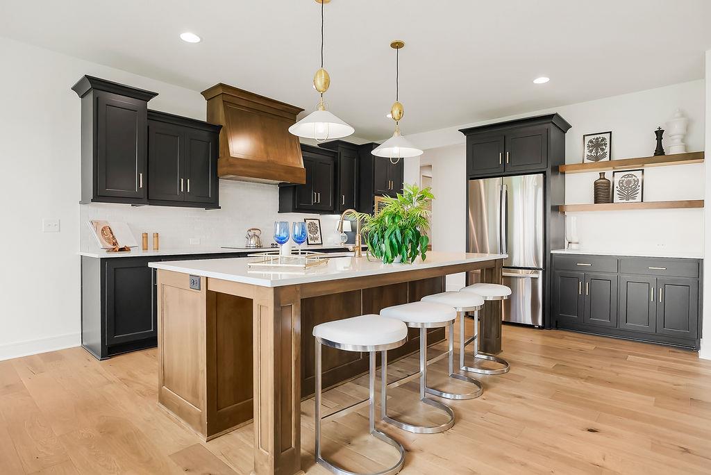 Listing Photo MLS #HMS2644902