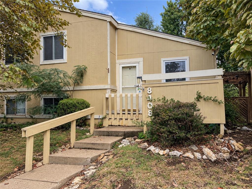 Listing Photo MLS #HMS2644905
